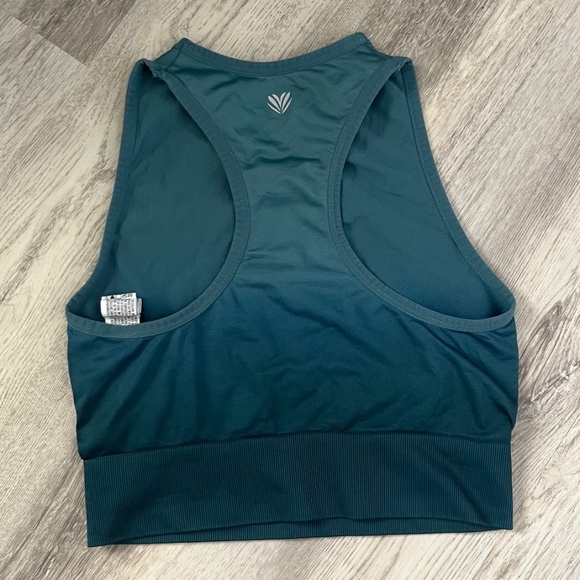 Forever 21 Active Crop Top – Size S (Small) - Picture 7 of 8